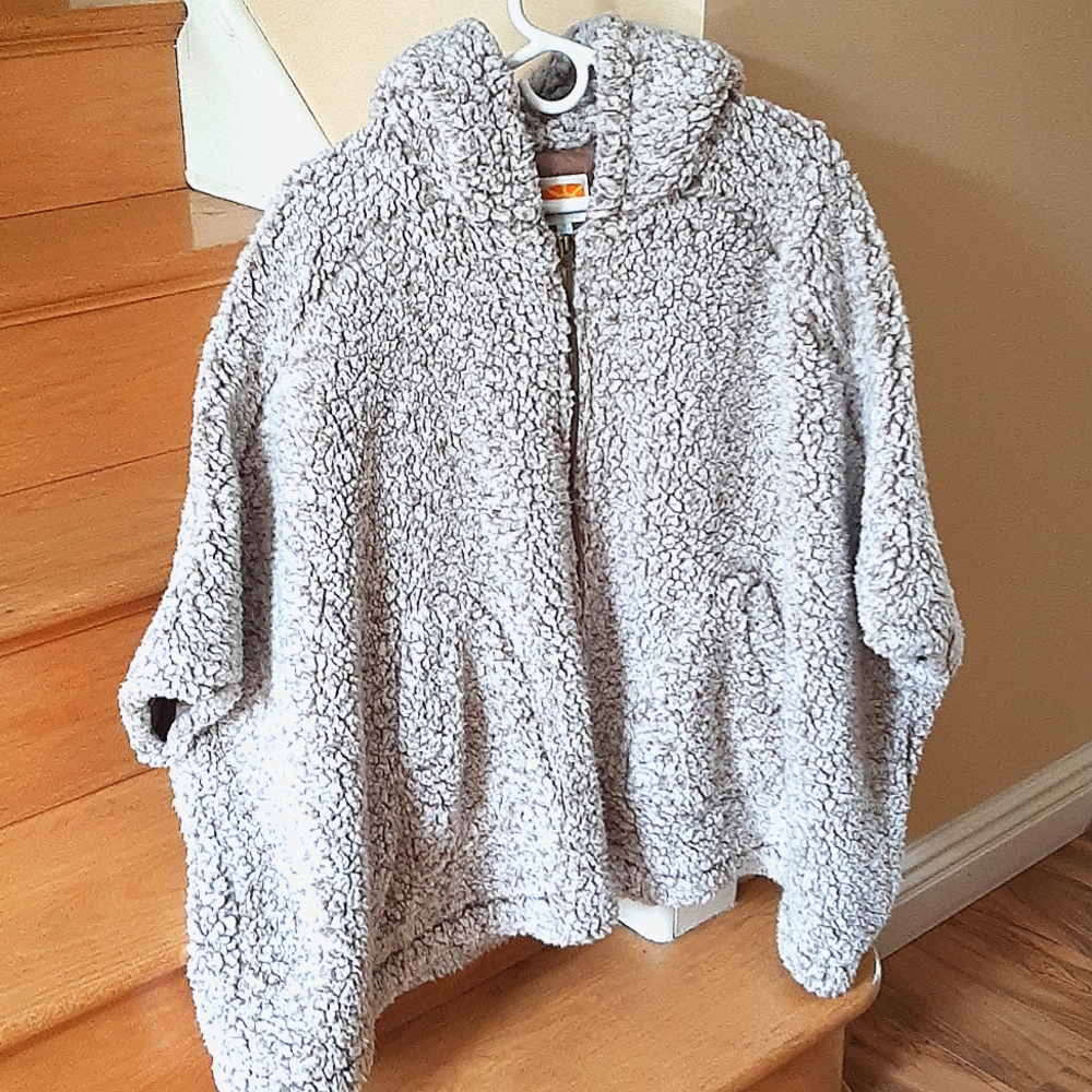 Women's cape jacke